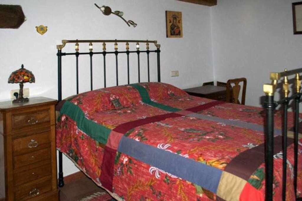Casa El Nogal es ideal para familias y grupos de amigos - Housity