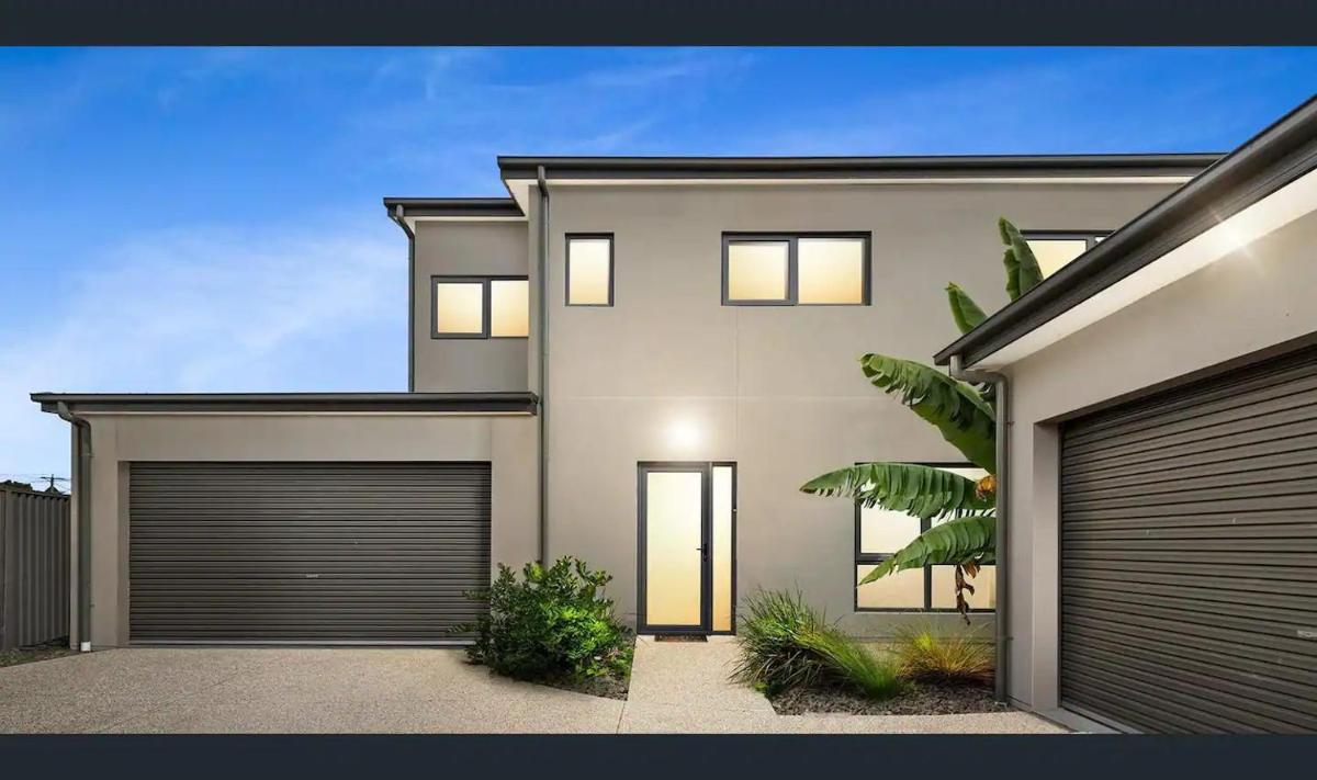 Perfect Beach Getaway - Capel Sound House - Housity