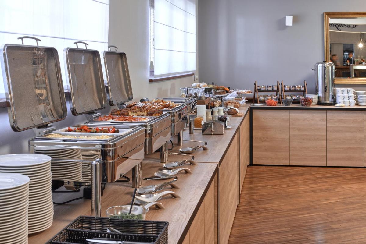 Artis Hotel & Spa - Housity