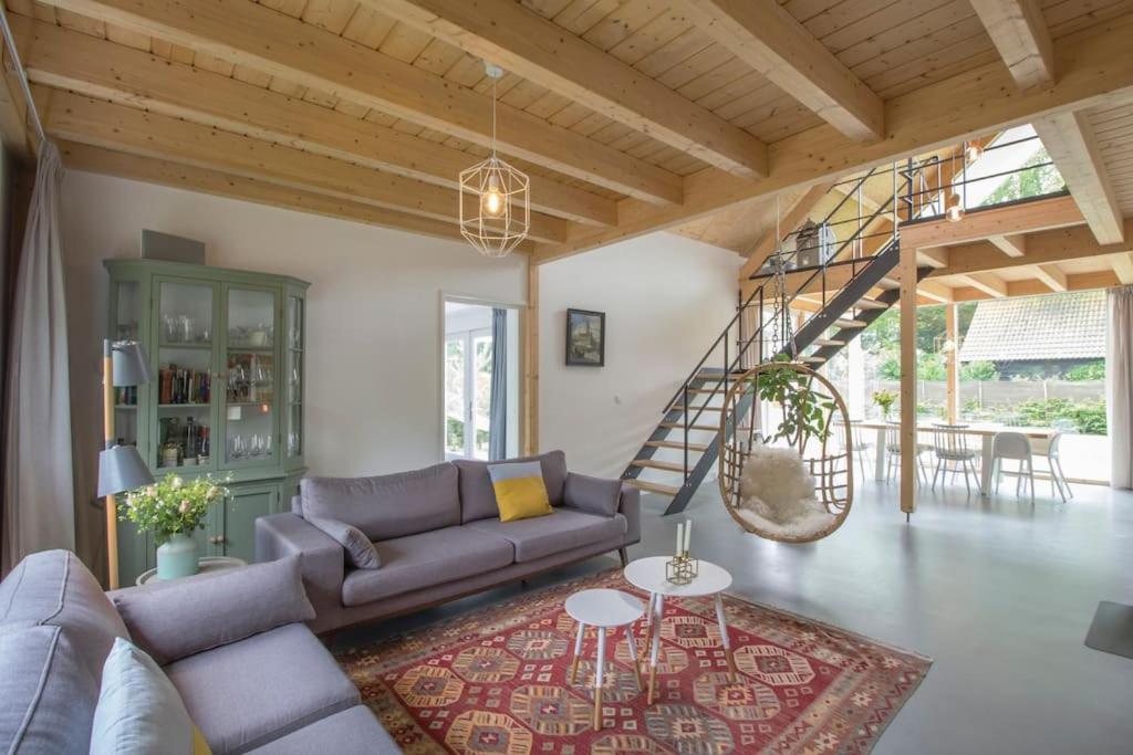 Scandinavian Villa with Wellness - Housity