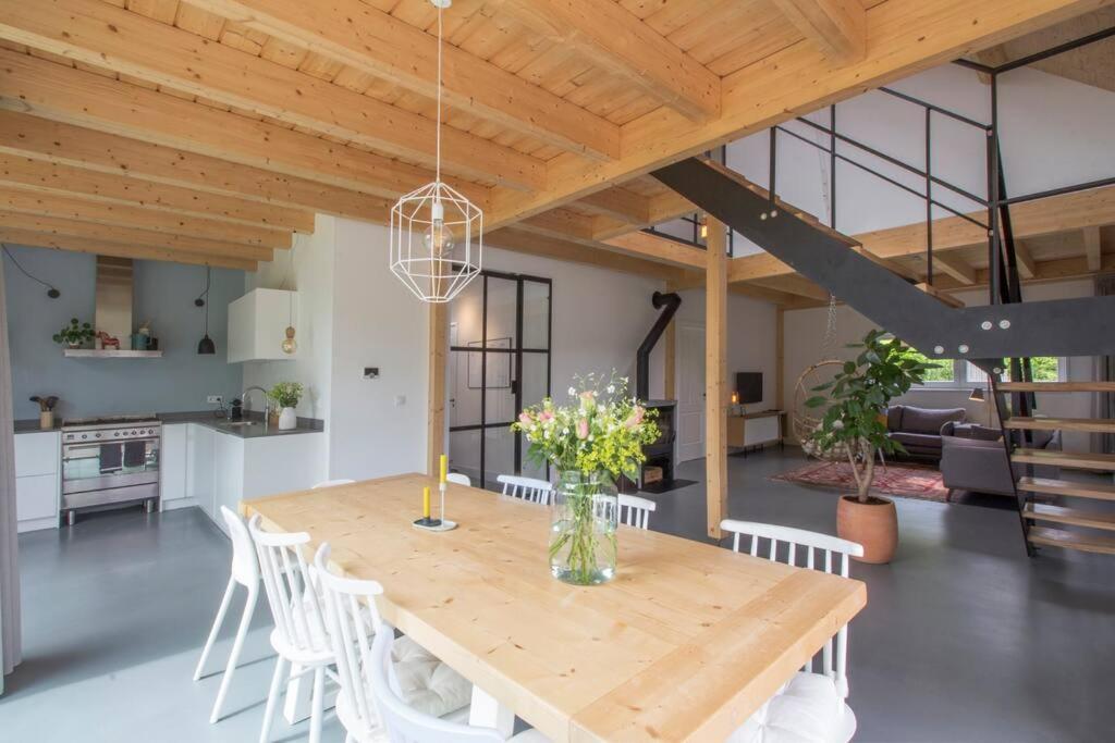 Scandinavian Villa with Wellness - Housity