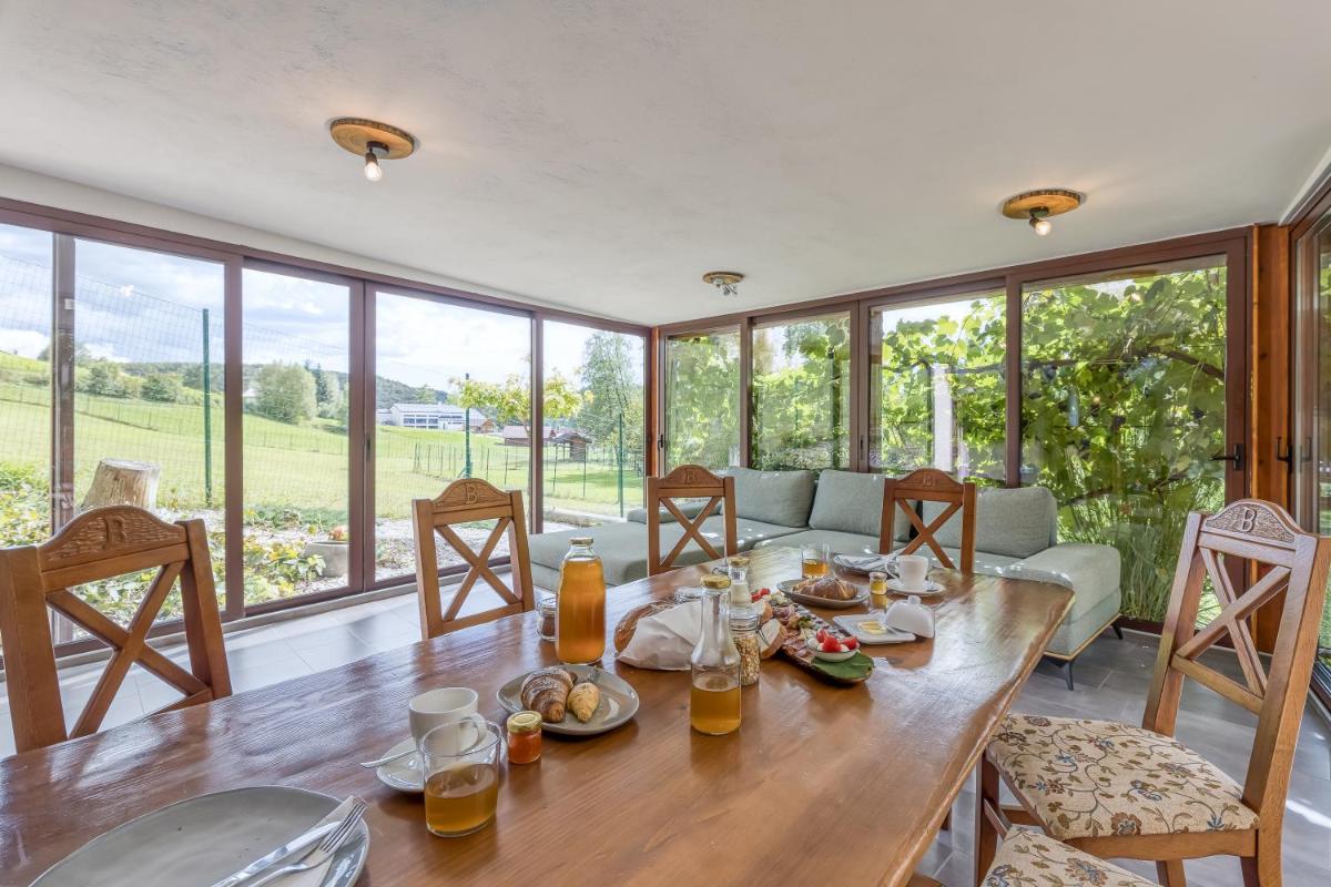 Suitetrails - Pool Suite Apartments - Happy Rentals