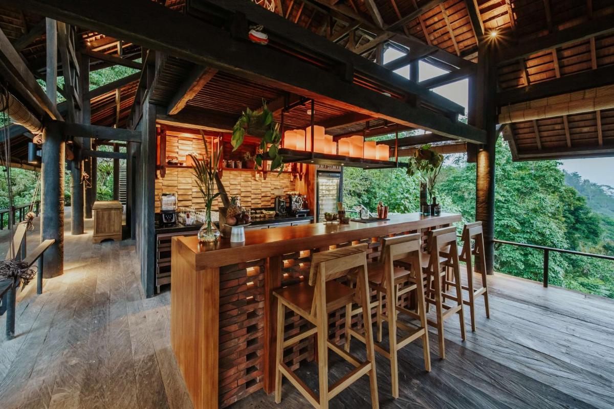 Buahan, a Banyan Tree Escape - Housity