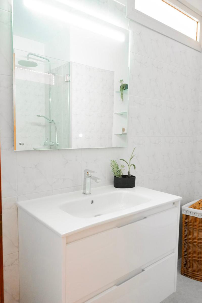 Ocean view, Playa San Juan. - Housity