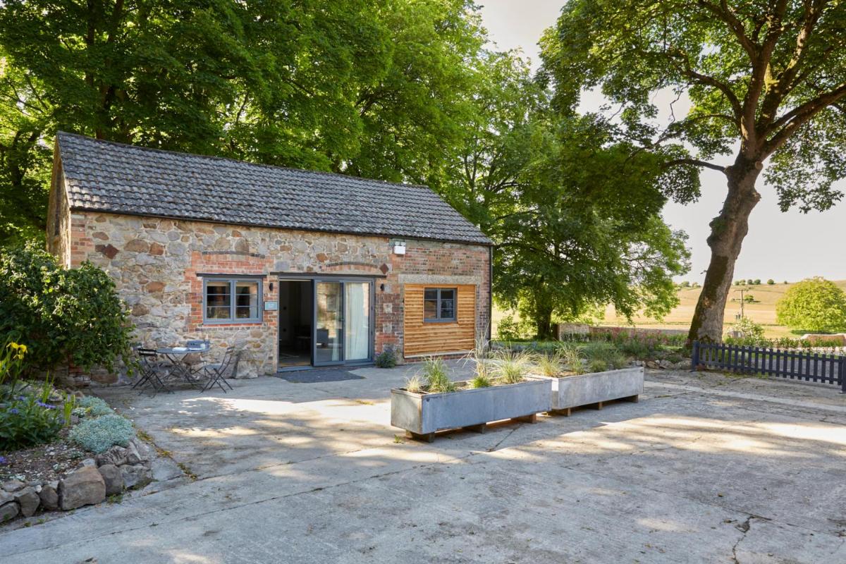 The Old Stables - Housity