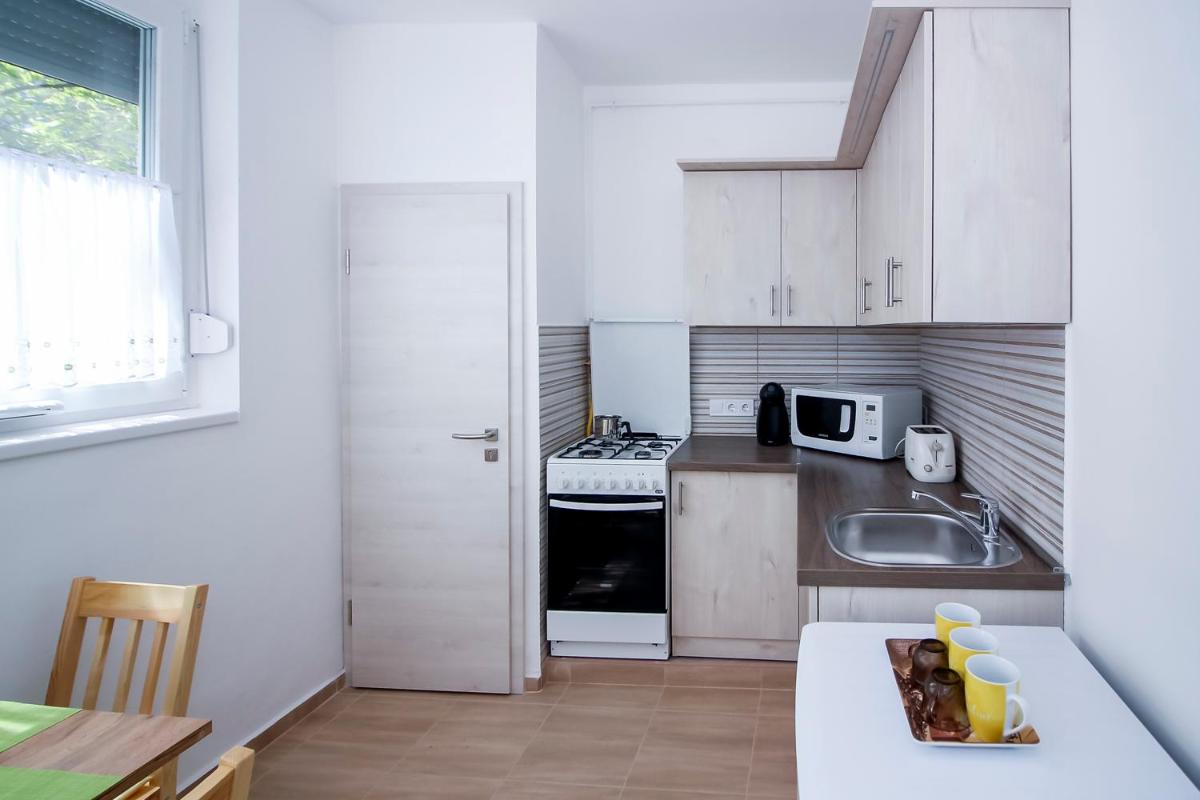 Helios Apartman Szeged - Housity