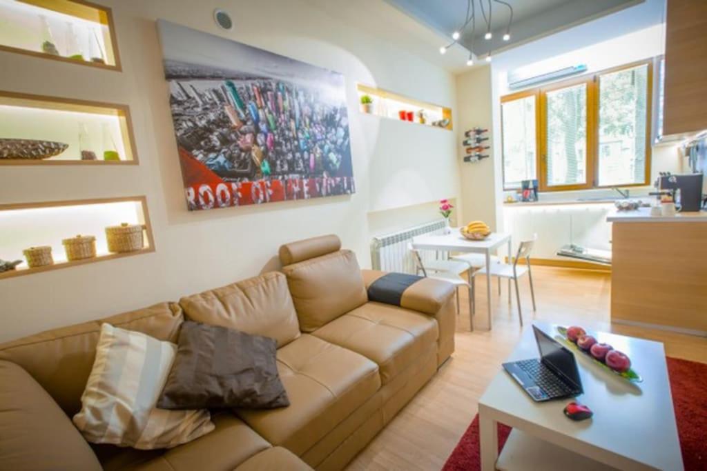 High Tech – luxurious apartment - Housity