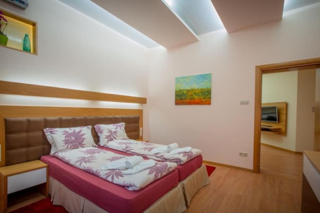 High Tech – luxurious apartment - Housity