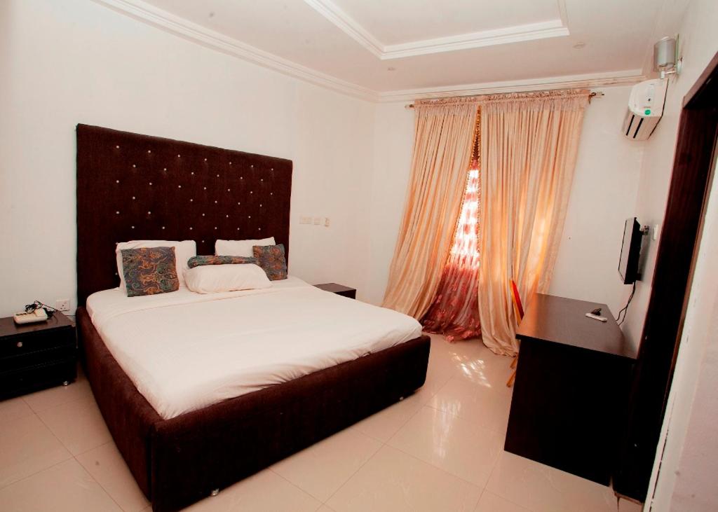 Suitetrails - Grand Palazzo Hotel Gwarimpa