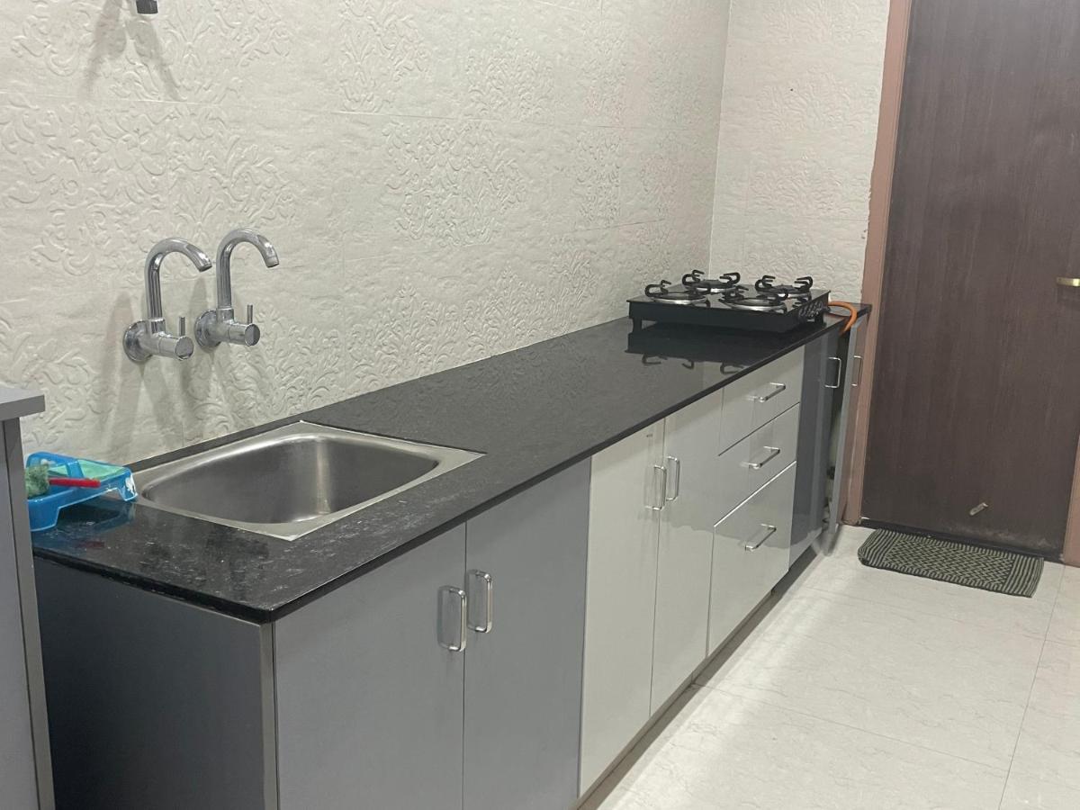 Luxury 3BHk service appartment - Housity