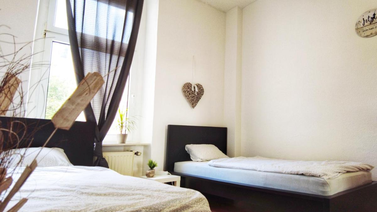 Wu02 - WuTAL- 75qm -Single Beds - Housity