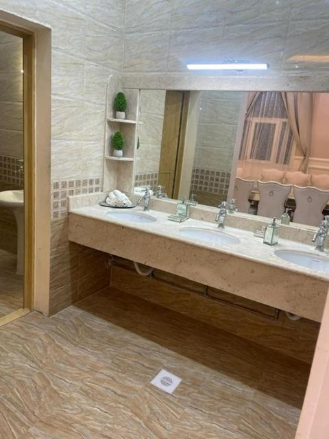 Abu Nakhleh Villa - Housity