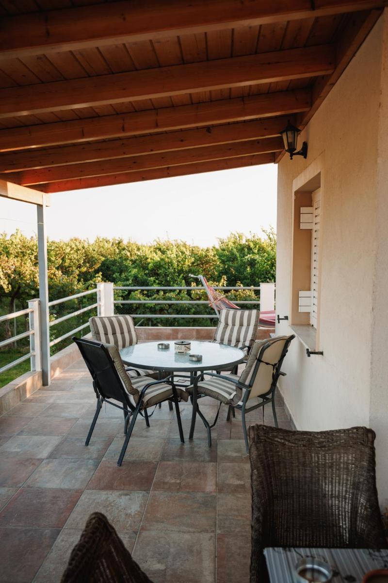 A wonderful relaxing place. Nice view. Romantic sunset - Housity