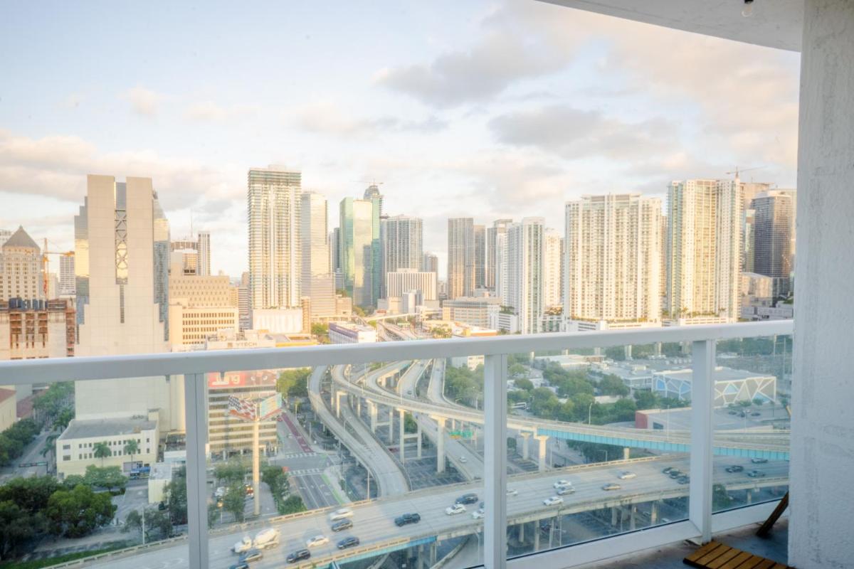 Downtown Miami Apartment - Housity