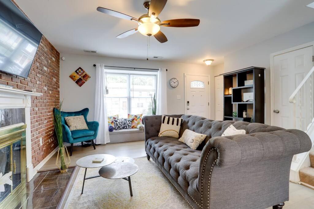 Cute and cozy home close to Washington DC! - Housity