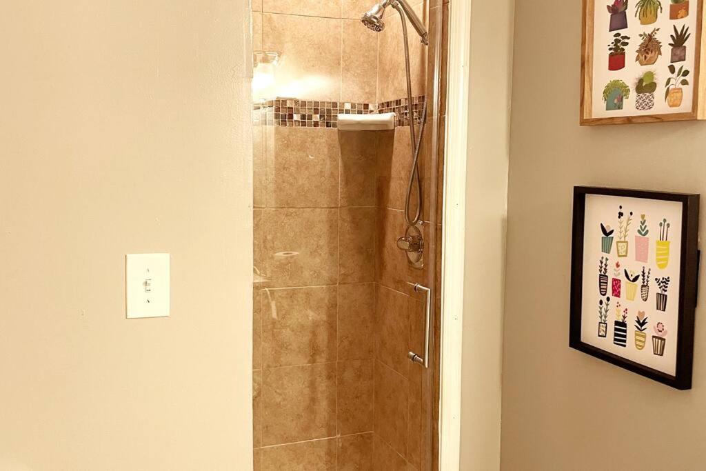Cute and cozy home close to Washington DC! - Housity