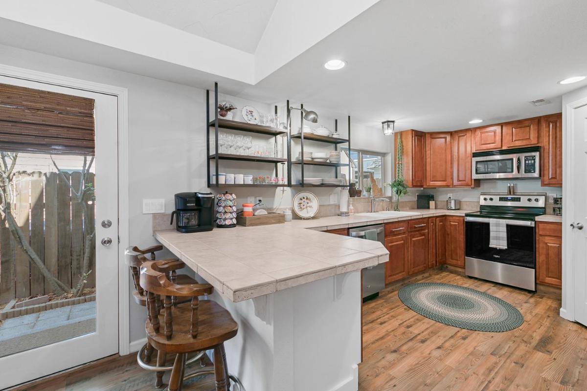 Retro 3 BR Home in Old Town Meridian w/ Game Room - Housity