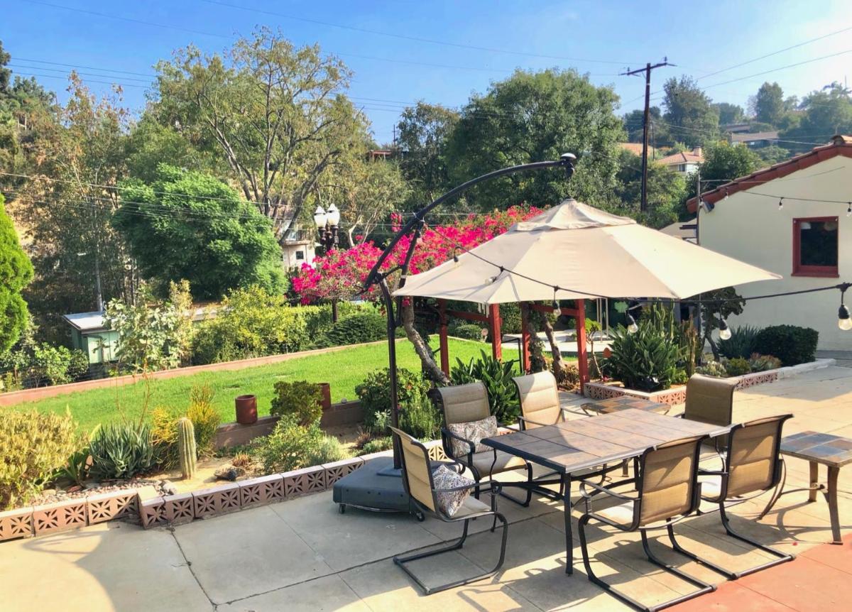 La'Oasis with views, 2000 sqft house, large yard - Housity