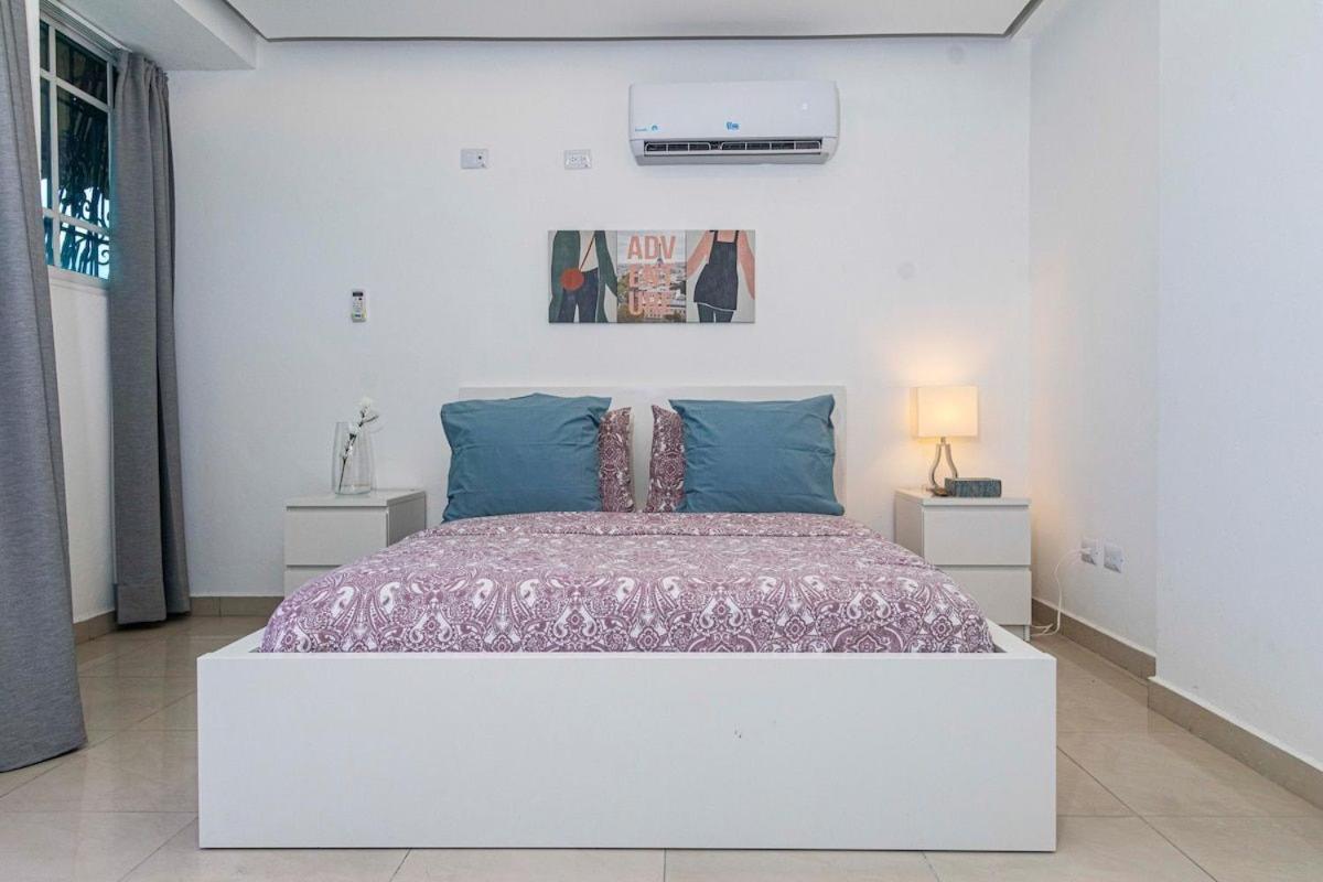 Full apt 1BR plus 1 Sofa Bed Close to zona Colonial - Housity