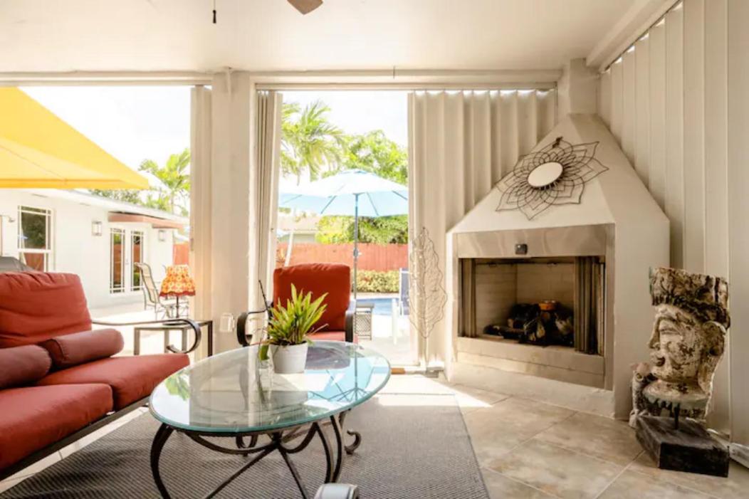 OASIS ON THE RIVER 3BR 2 5 BA - Pool - Housity
