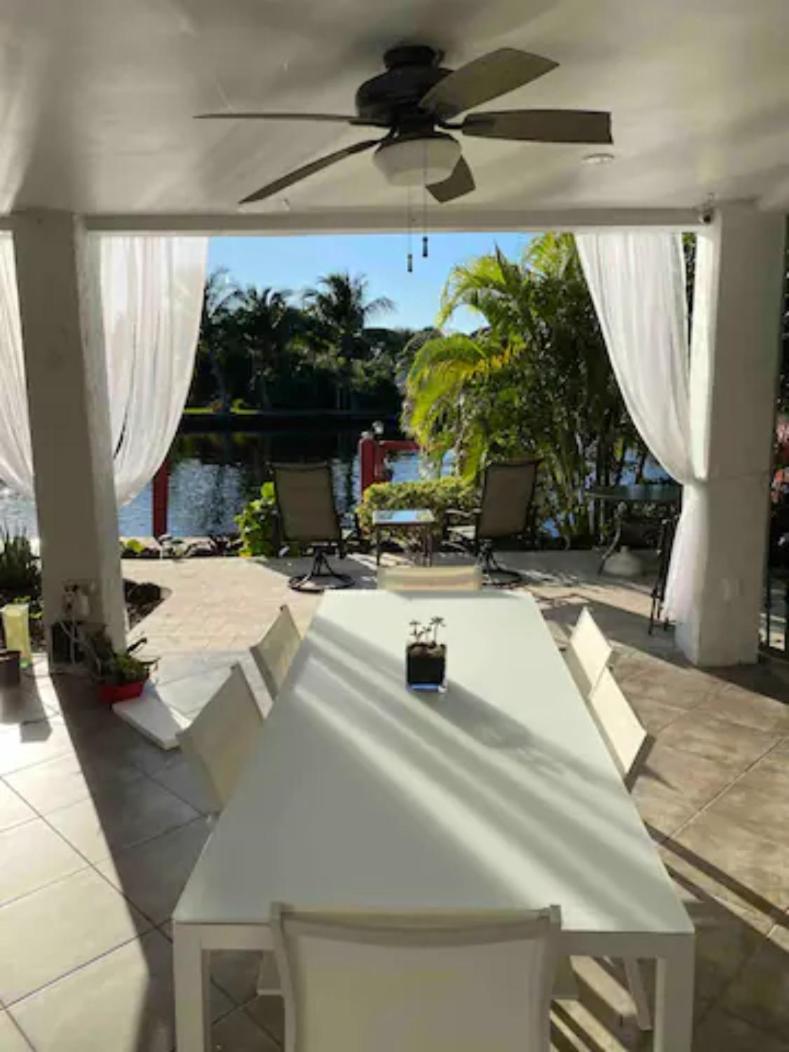 OASIS ON THE RIVER 3BR 2 5 BA - Pool - Housity