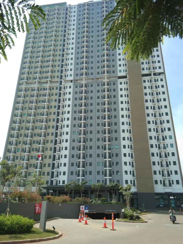 Osaka Riverview Apartement PIK2 Jakarta - Housity