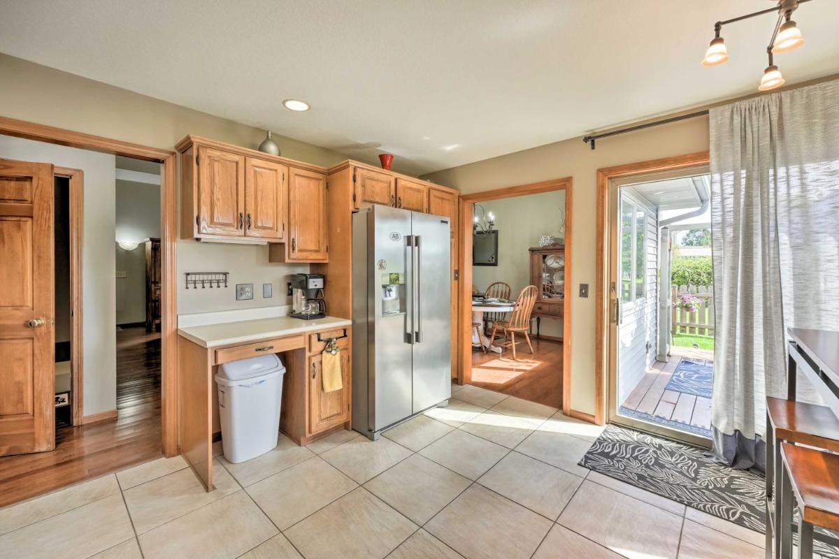 Spacious Fort Wayne Home with Yard and Gas Grill! - Housity