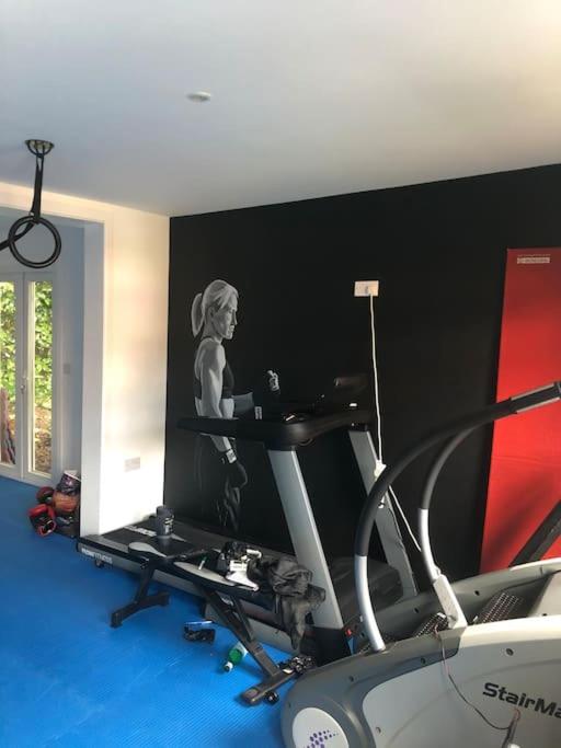 Mac studio : private room, en-suite &amp; own access - Housity
