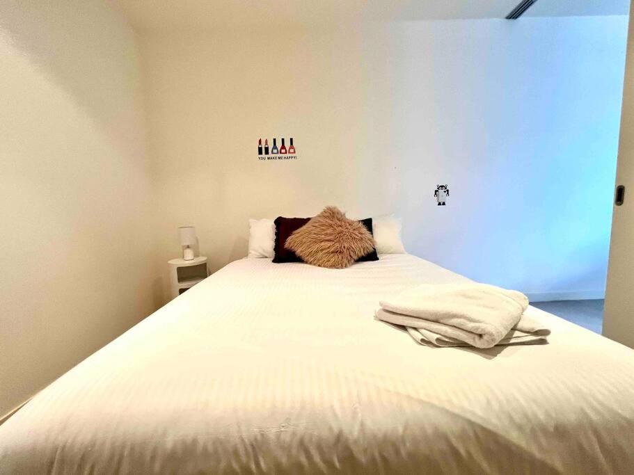 Readyset Apartment at Jane Bell - Housity