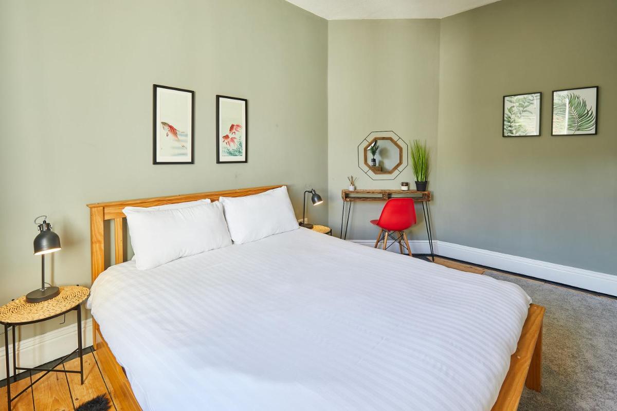 Host & Stay - High Street - Housity