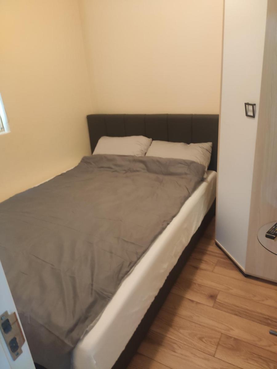 Zone Knezevac - Housity