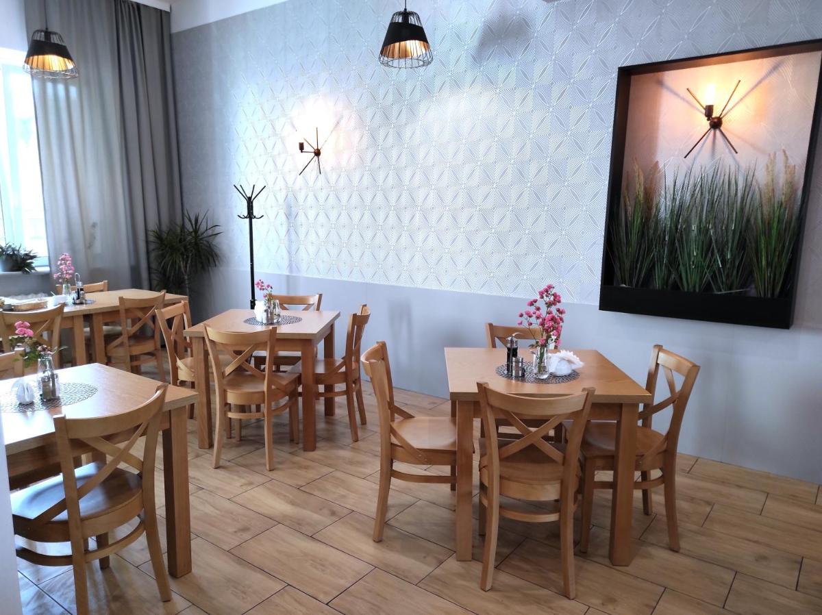 Hotel Polonia - Hizvo