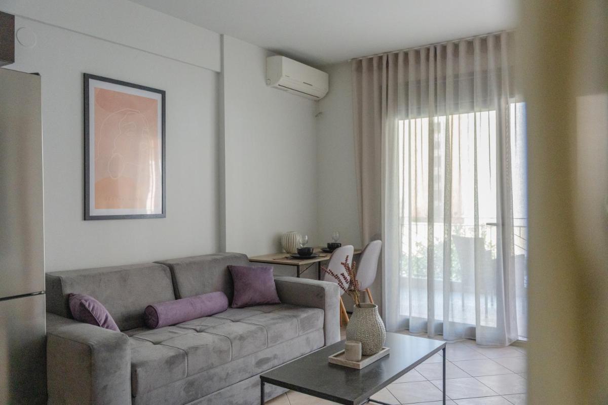 #G30 Chic 1 BR apartment in the centre of Volos - Housity