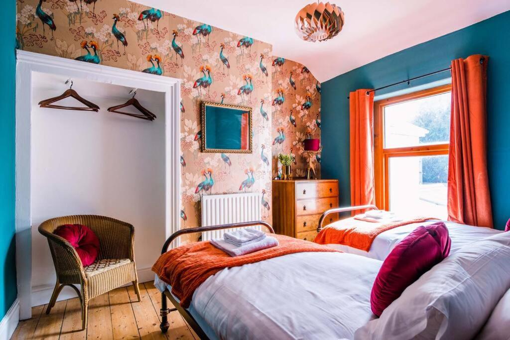 Gorgeous Victorian house sleeps 6 in Cardiff - Housity