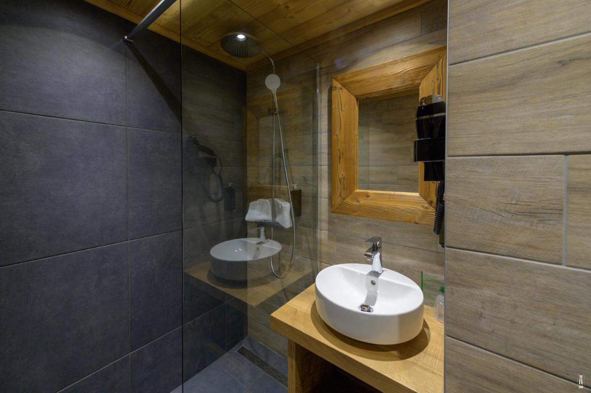 Salle de bains dans l'établissement Chalet Hôtel & Spa Le Collet