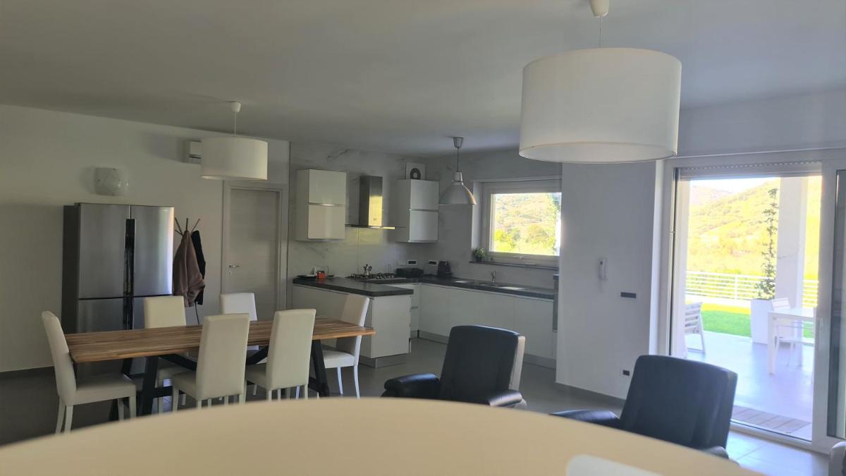 Villa con piscina - Housity