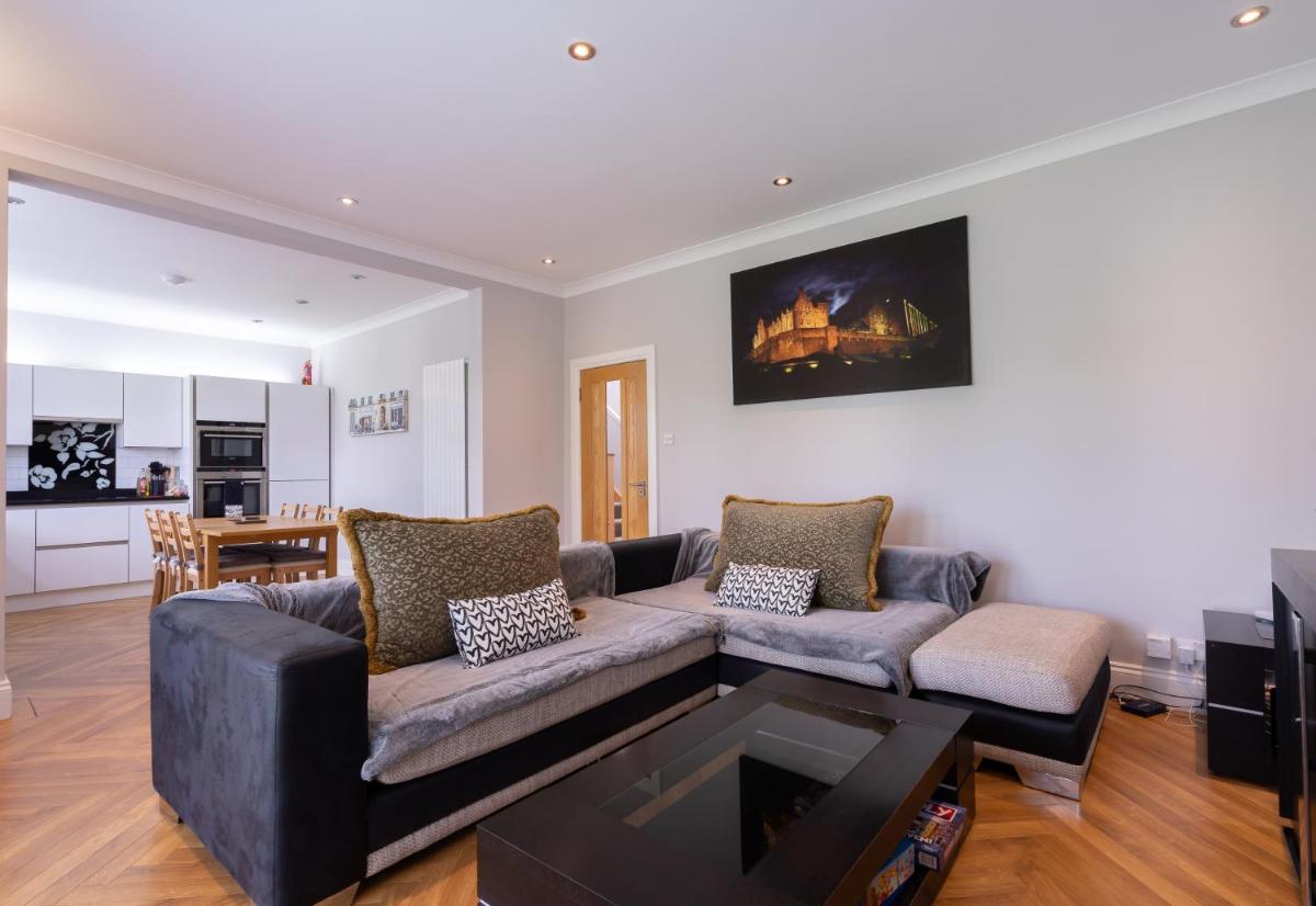 Craigey Beach Home - Housity