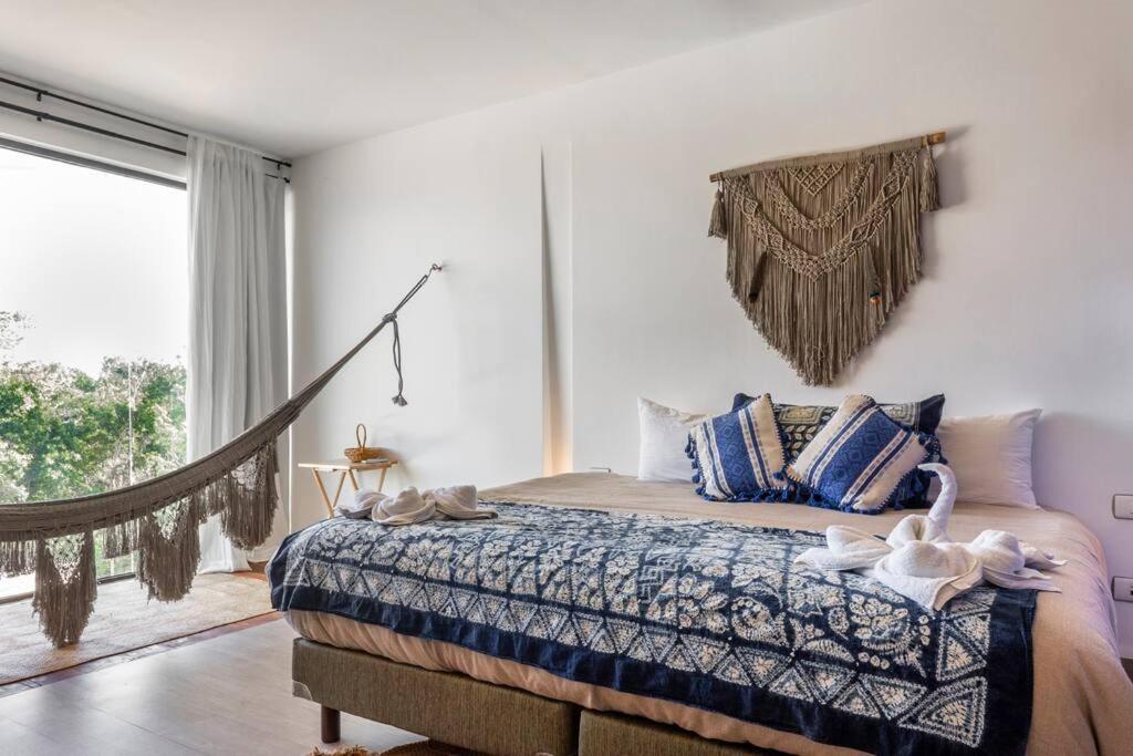 Suitetrails - Neem 26 Jungle Loft with Private Rooftop and Jacuzzi