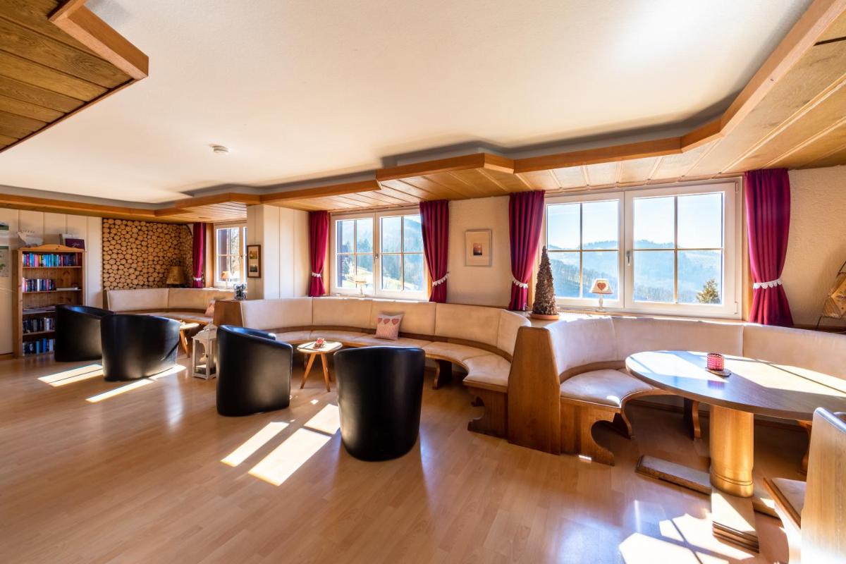 RelaxHotel Tannenhof - Housity