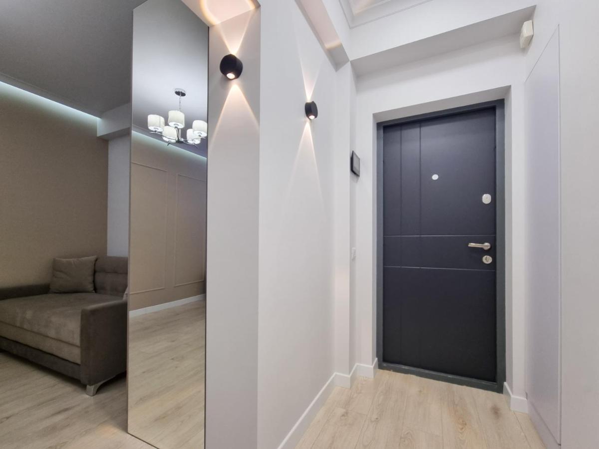 Botanica, 1 bedroom apartment with living - Housity