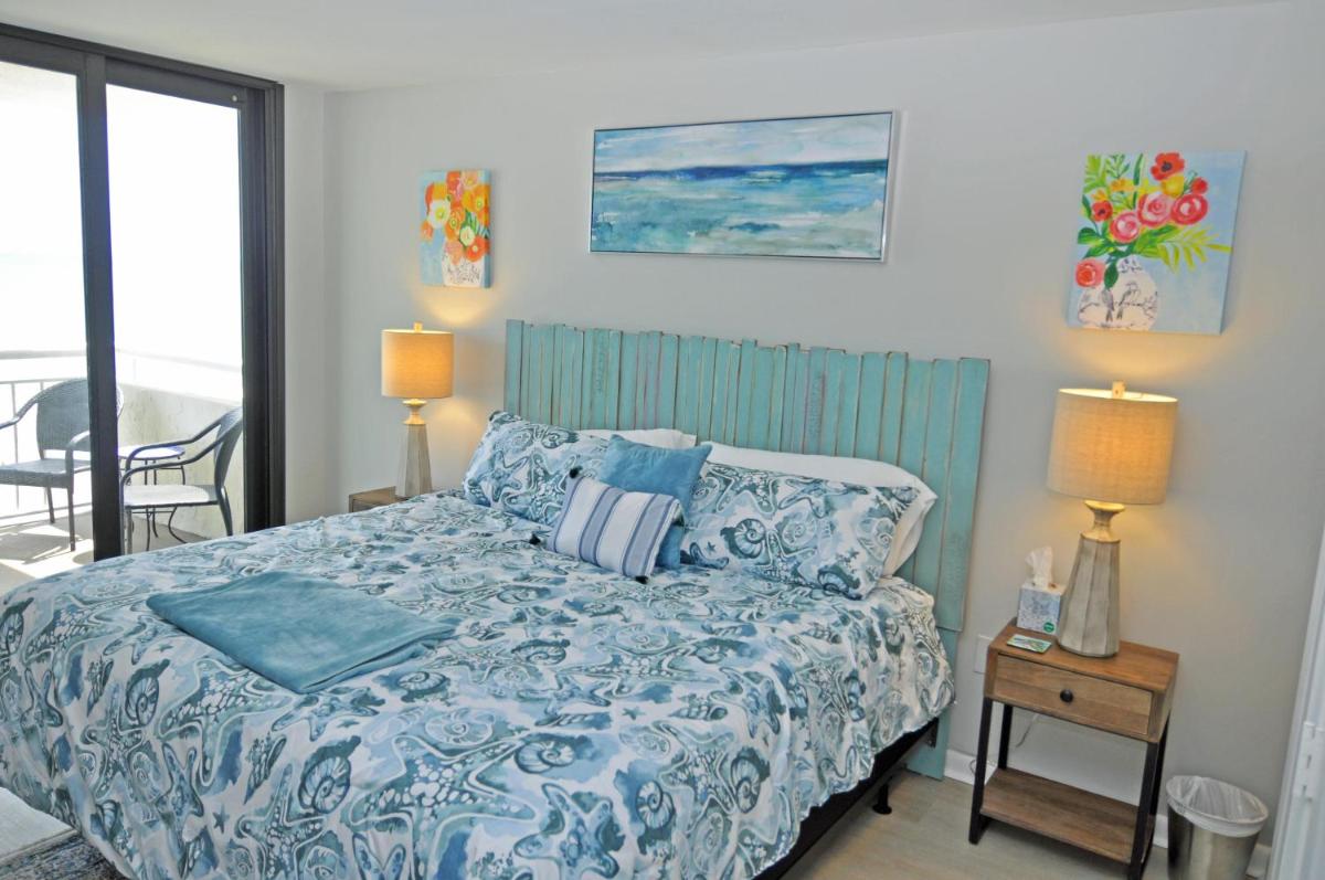 Luxury 3BR 9C Fantastic Views Golf Shop Relax - Housity