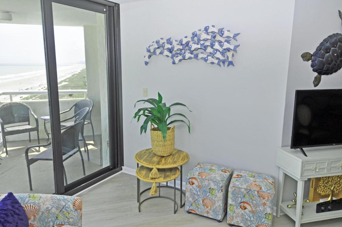 Luxury 3BR 9C Fantastic Views Golf Shop Relax - Housity