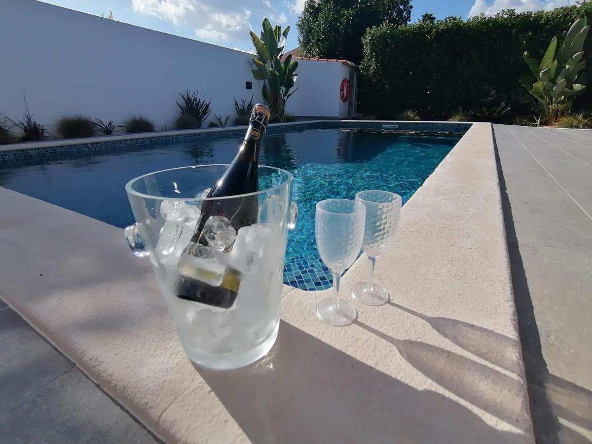 Modern villa near the sea and town centre - Housity