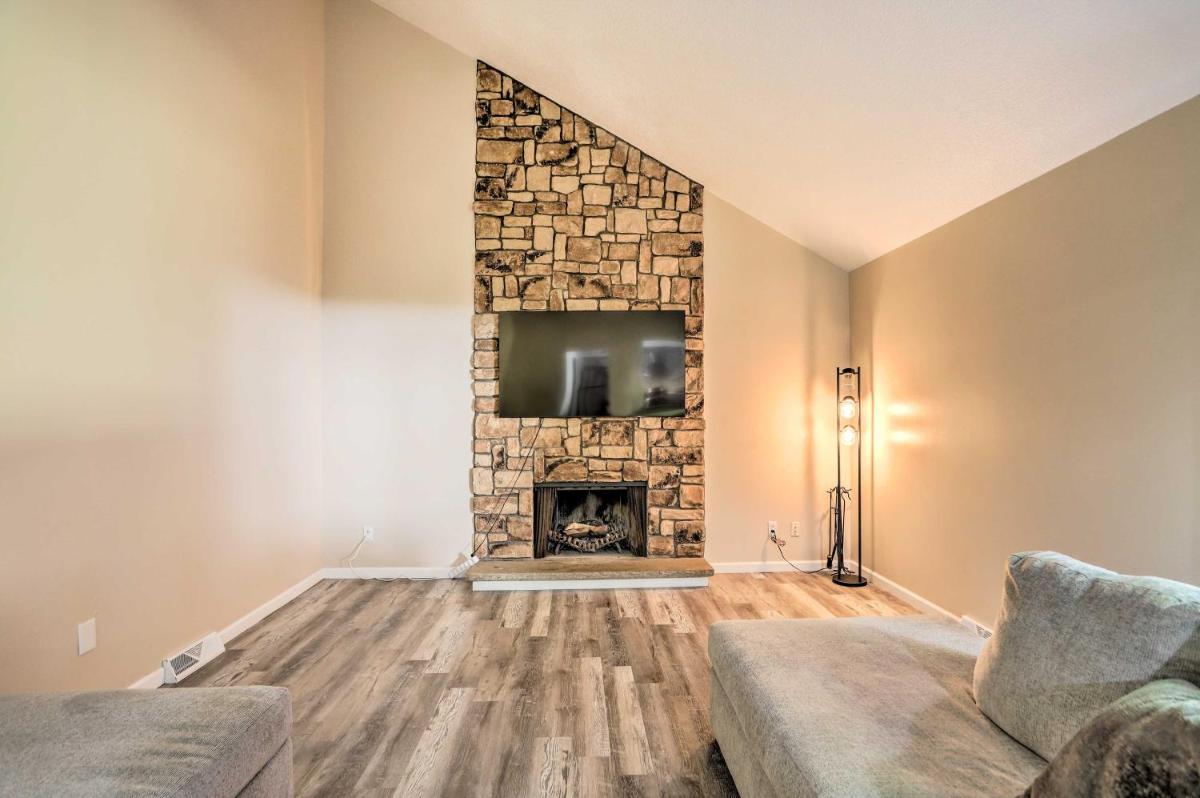 Cozy Duplex Close to Toledo Botanical Garden - Housity