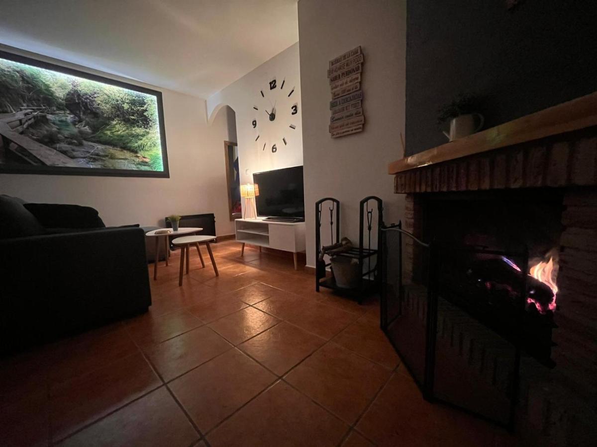 Alojamiento Las Encinas - Arroyo Frio - Housity
