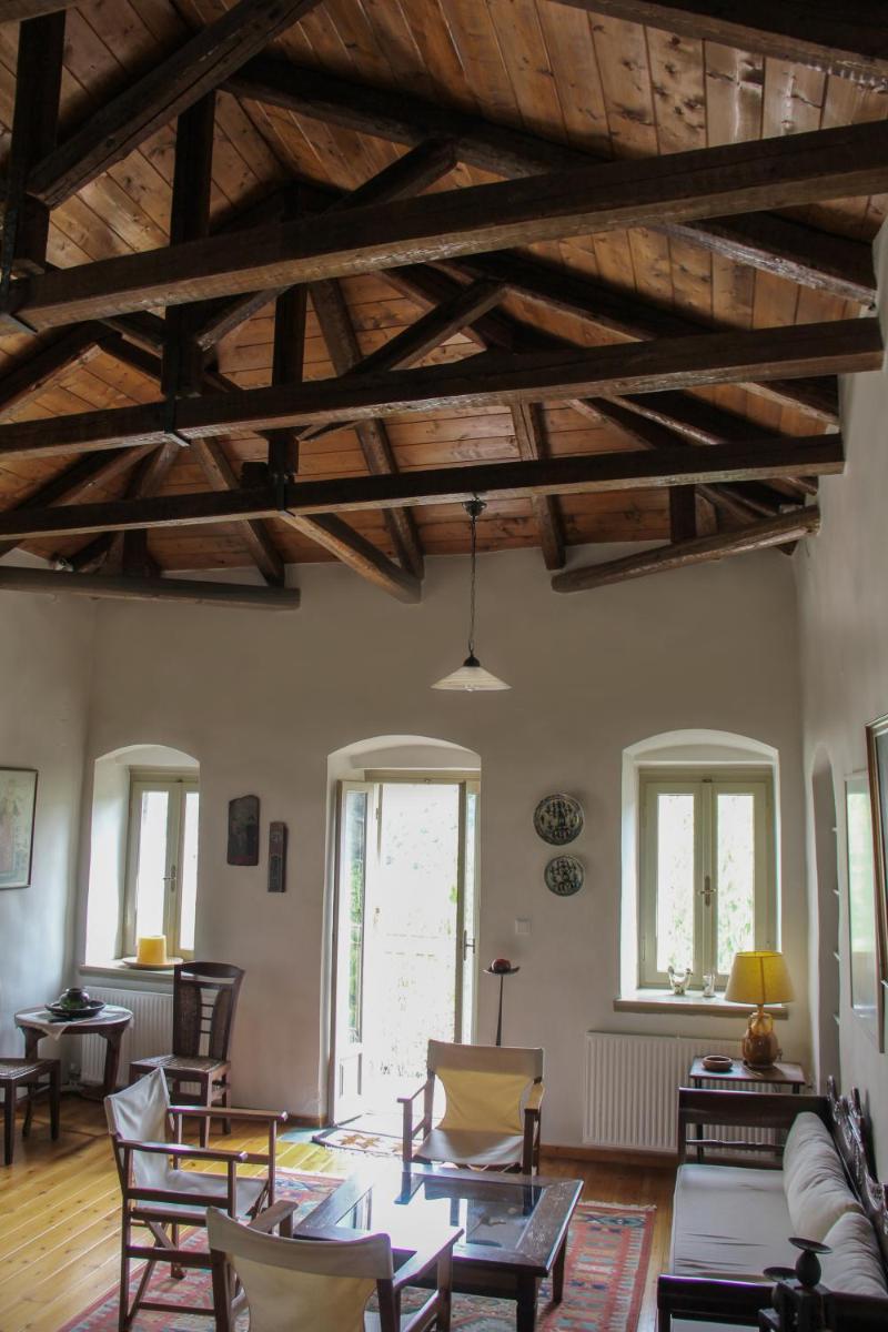 The Stonehouse - Housity