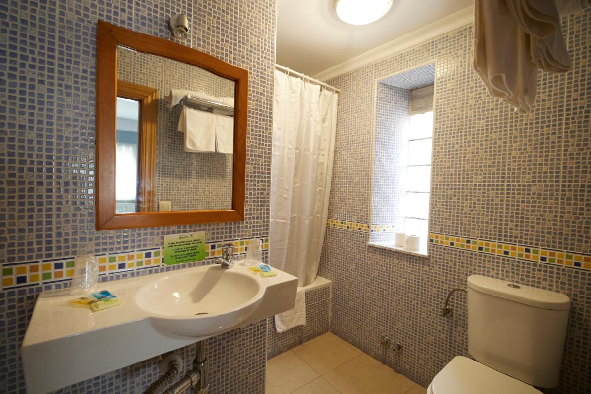 Pensión Serafín - Housity