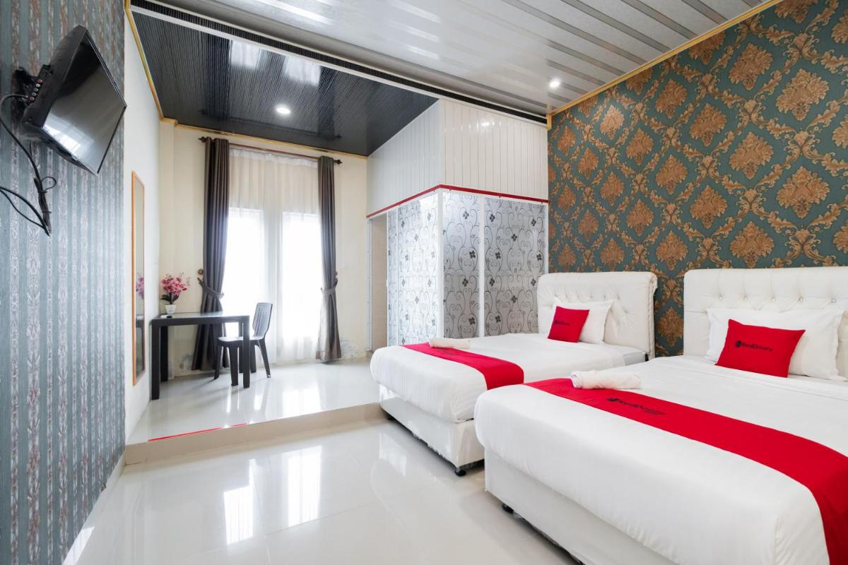 RedDoorz Syariah near Minangkabau International Aiport - Housity