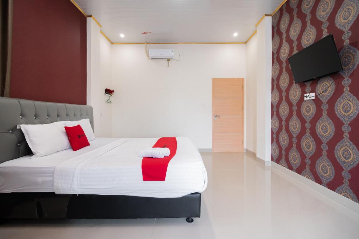 RedDoorz Syariah near Minangkabau International Aiport - Housity
