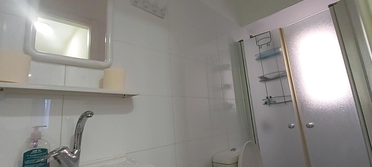 Short Term Apartment Tel Aviv Bat Yam 413 - Housity